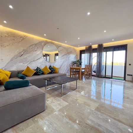 Luxury 3 Bedroom Panoramic Views In Hotspot With Fibre Optic Wifi And Netflix Tangier Exterior photo