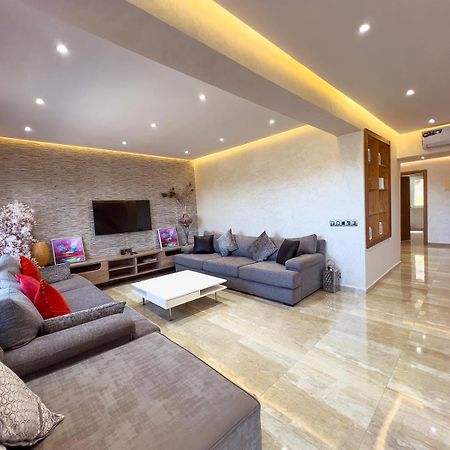 Luxury 3 Bedroom Panoramic Views In Hotspot With Fibre Optic Wifi And Netflix Tangier Exterior photo