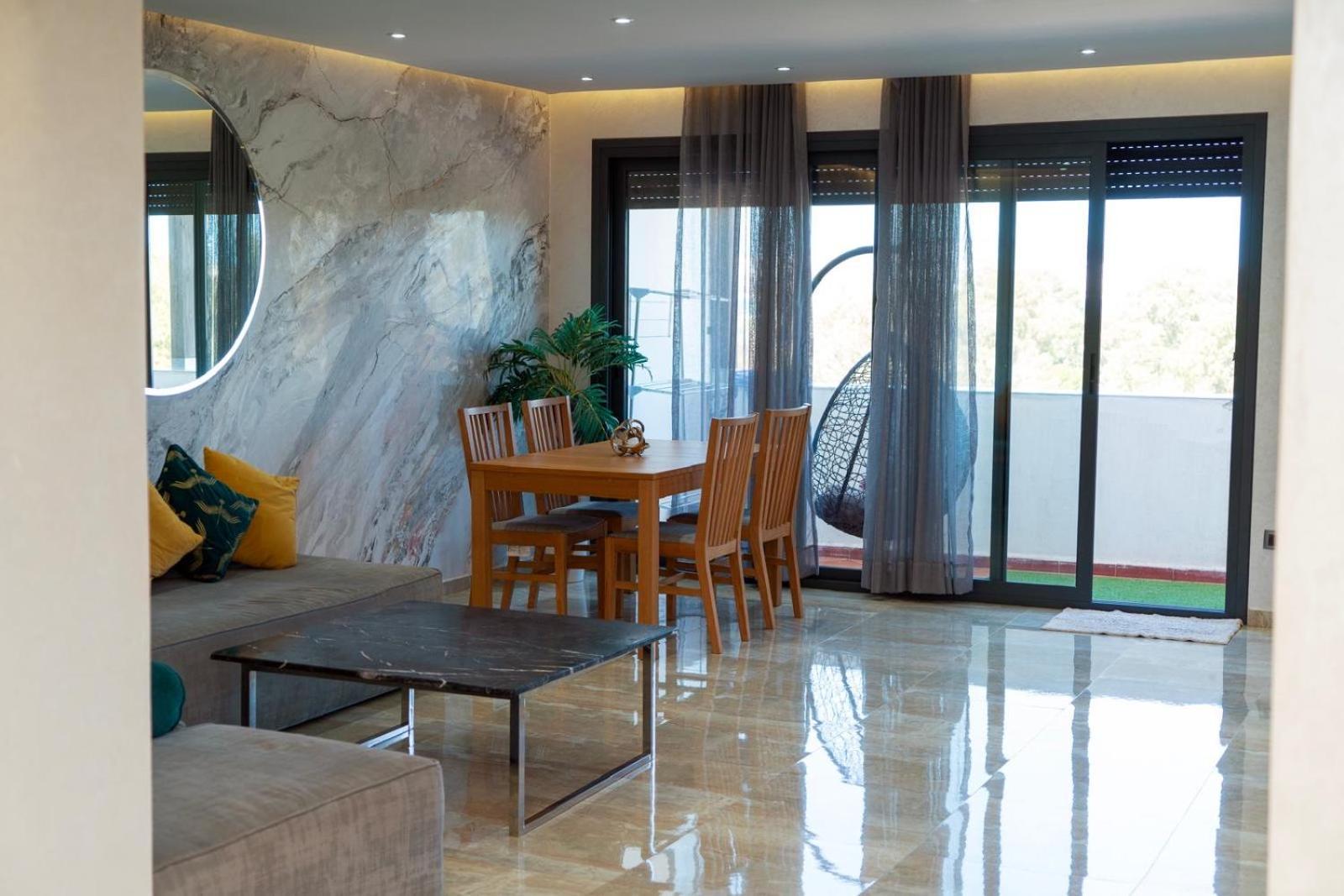 Luxury 3 Bedroom Panoramic Views In Hotspot With Fibre Optic Wifi And Netflix Tangier Exterior photo