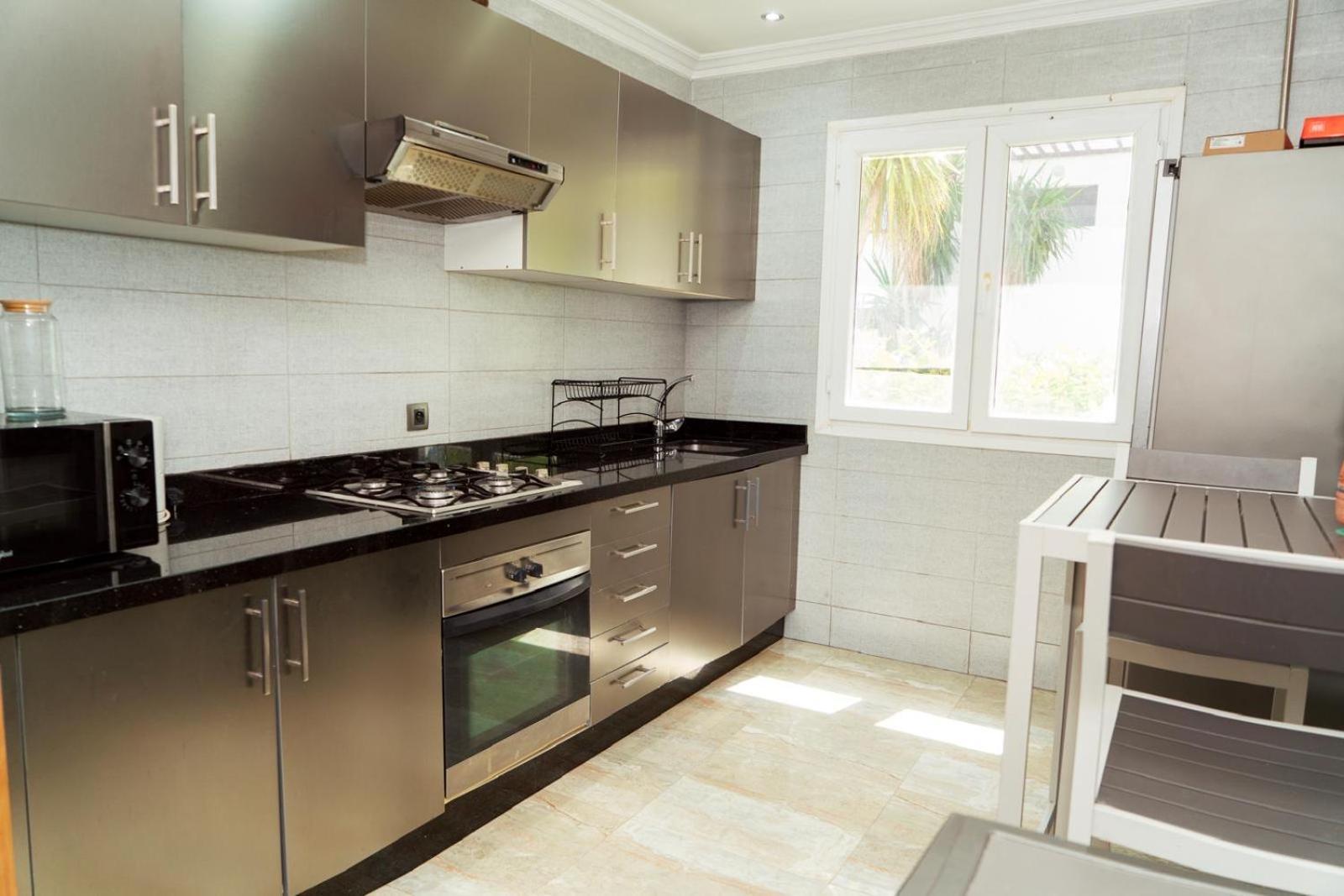 Luxury 3 Bedroom Panoramic Views In Hotspot With Fibre Optic Wifi And Netflix Tangier Exterior photo