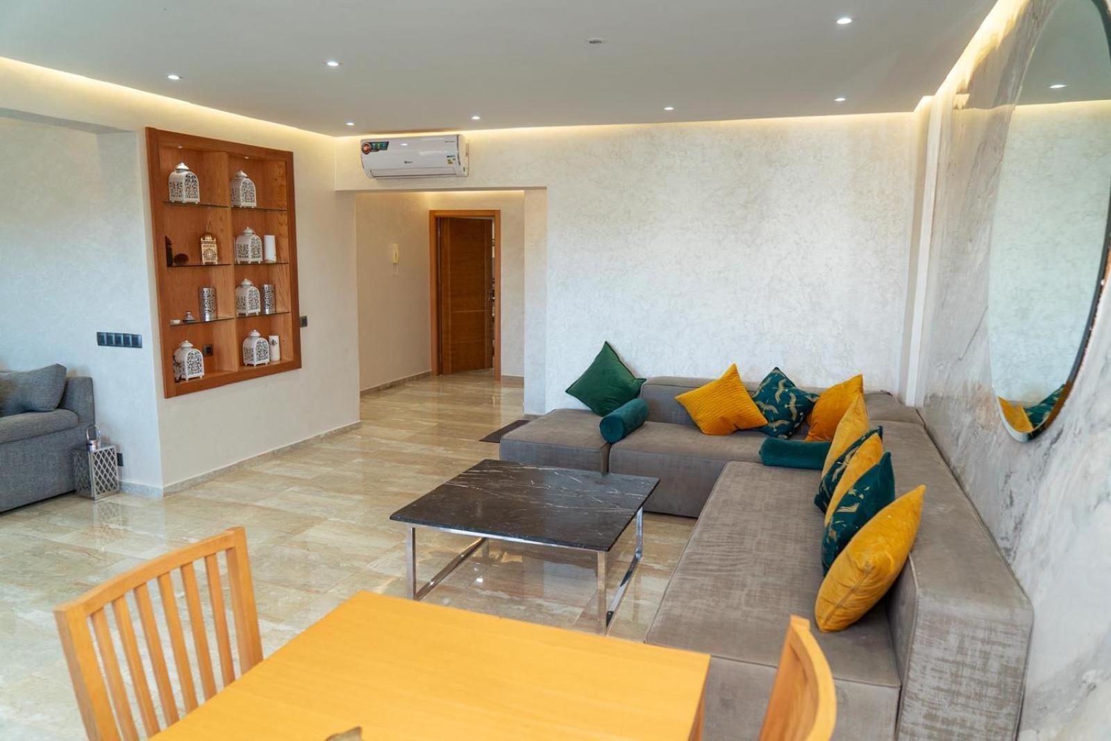 Luxury 3 Bedroom Panoramic Views In Hotspot With Fibre Optic Wifi And Netflix Tangier Exterior photo